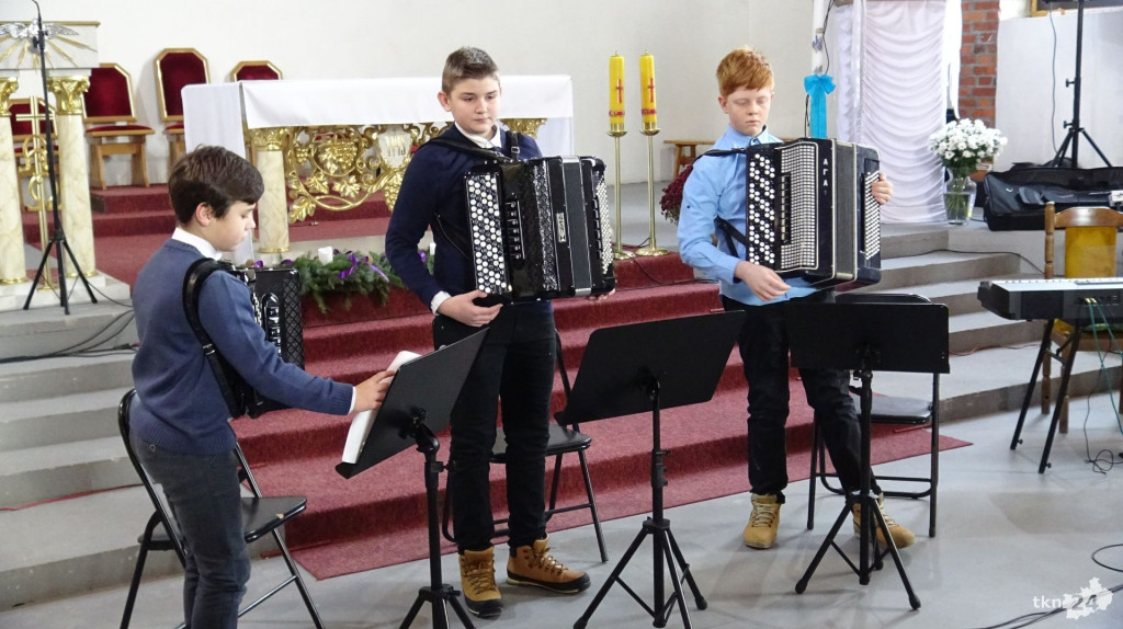 Piękny koncert kolęd dała szkoła muzyczna!