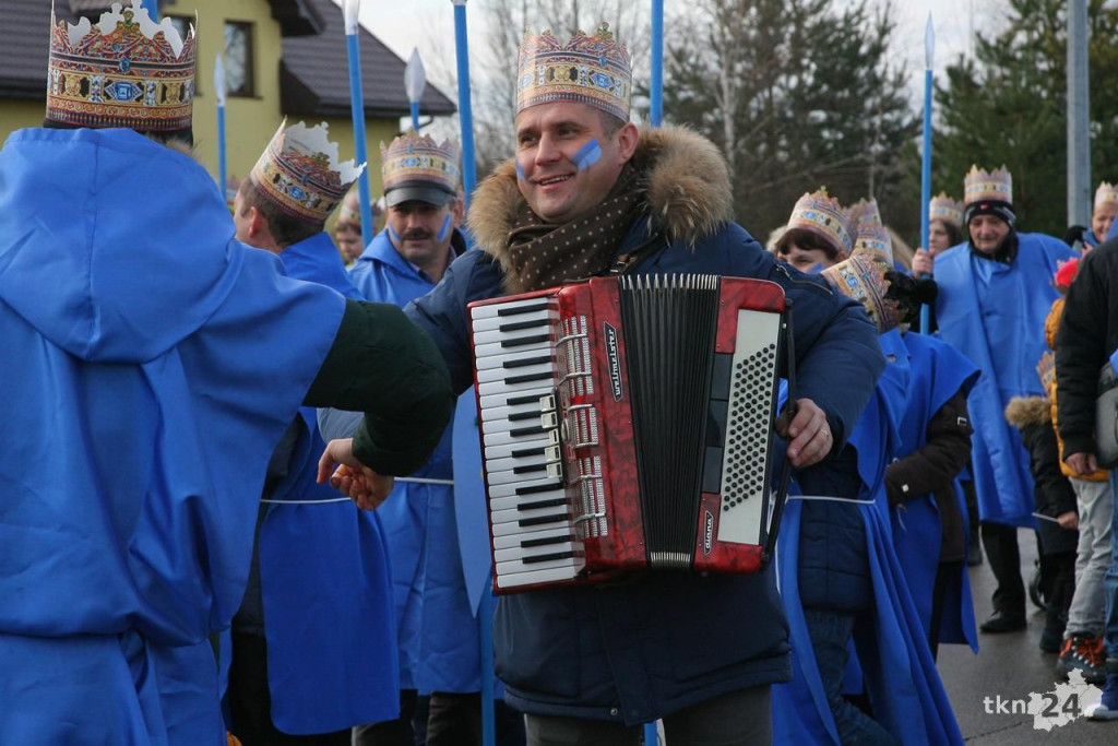 Relacja wideo: Orszak Trzech Króli 2018 w Końskich [wideo, zdjęcia]