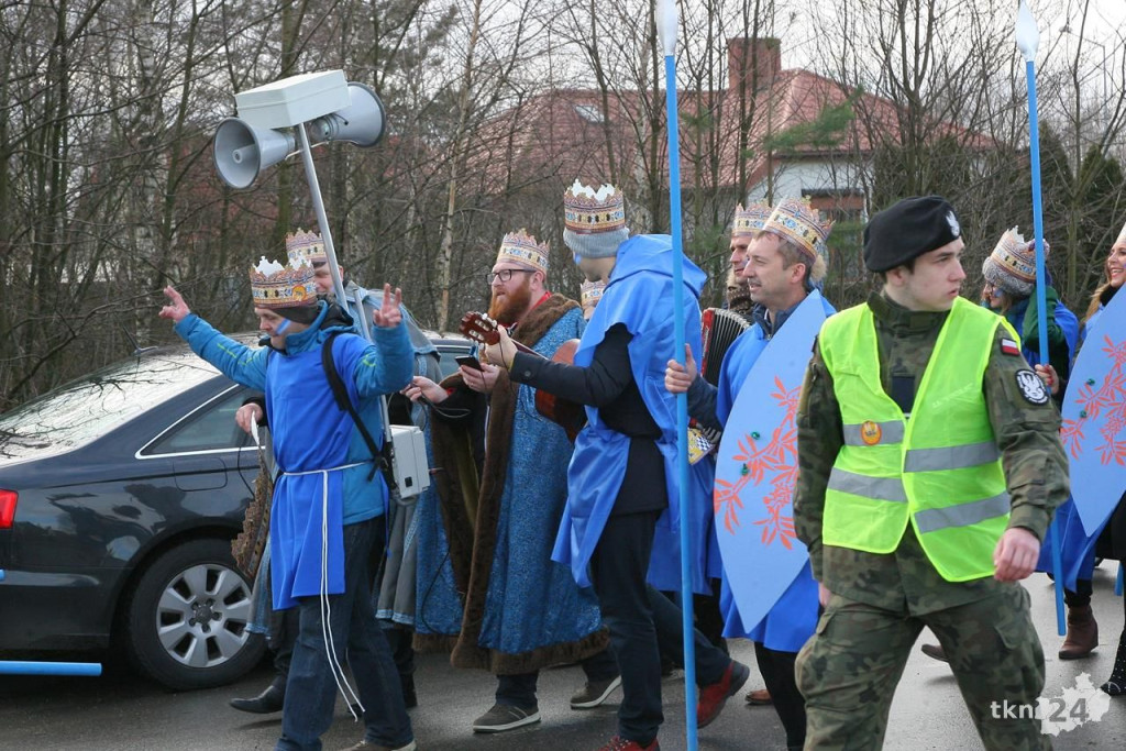 Relacja wideo: Orszak Trzech Króli 2018 w Końskich [wideo, zdjęcia]