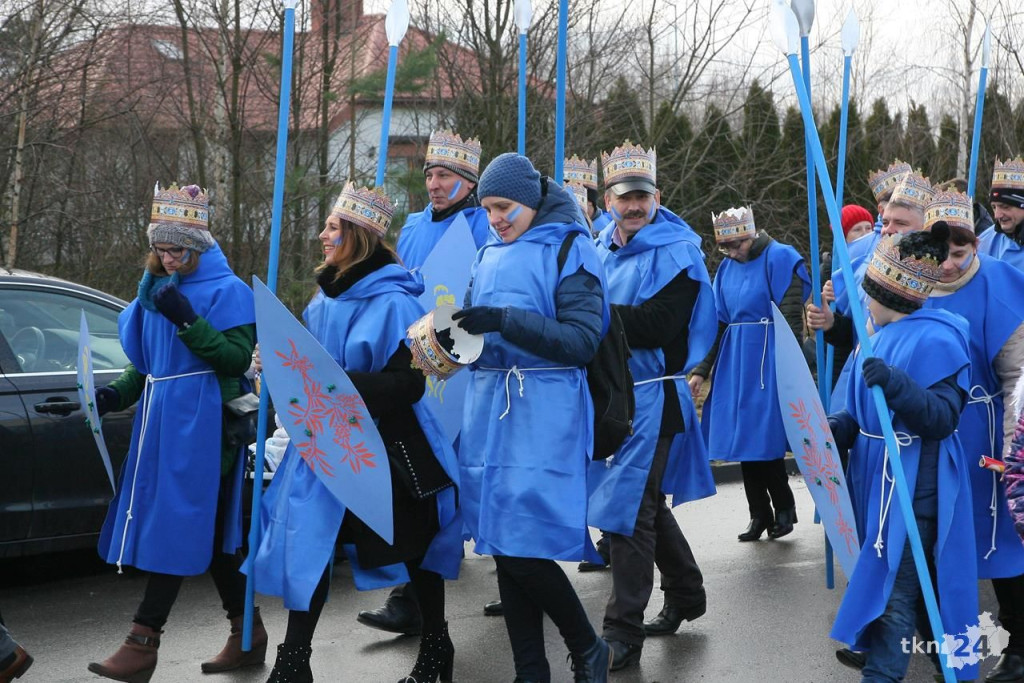 Relacja wideo: Orszak Trzech Króli 2018 w Końskich [wideo, zdjęcia]