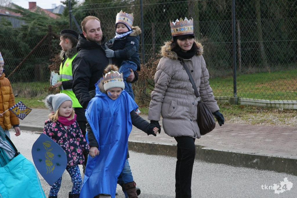 Relacja wideo: Orszak Trzech Króli 2018 w Końskich [wideo, zdjęcia]