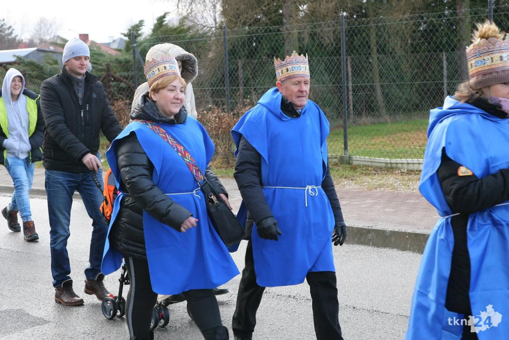 Relacja wideo: Orszak Trzech Króli 2018 w Końskich [wideo, zdjęcia]