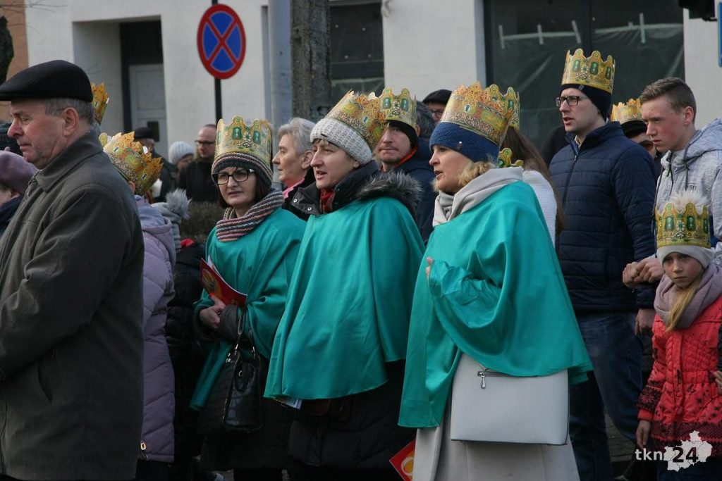 Relacja wideo: Orszak Trzech Króli 2018 w Końskich [wideo, zdjęcia]