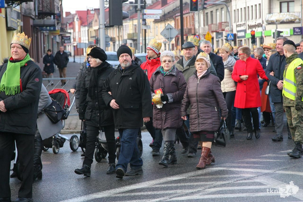 Relacja wideo: Orszak Trzech Króli 2018 w Końskich [wideo, zdjęcia]