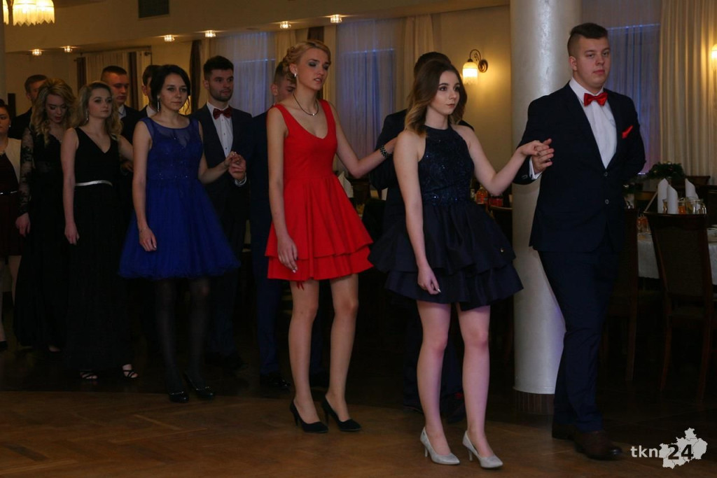 Relacja wideo: Studniówka 2018 ZSP 2 Końskie [wideo, zdjęcia]