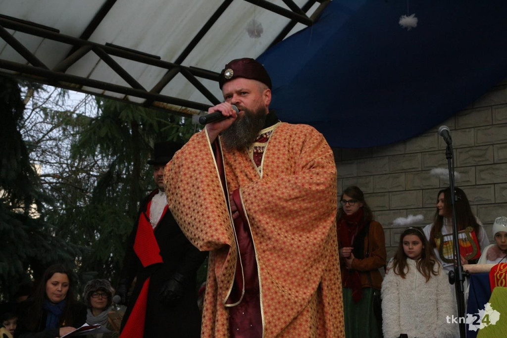 Relacja wideo: Orszak Trzech Króli 2018 w Końskich [wideo, zdjęcia]