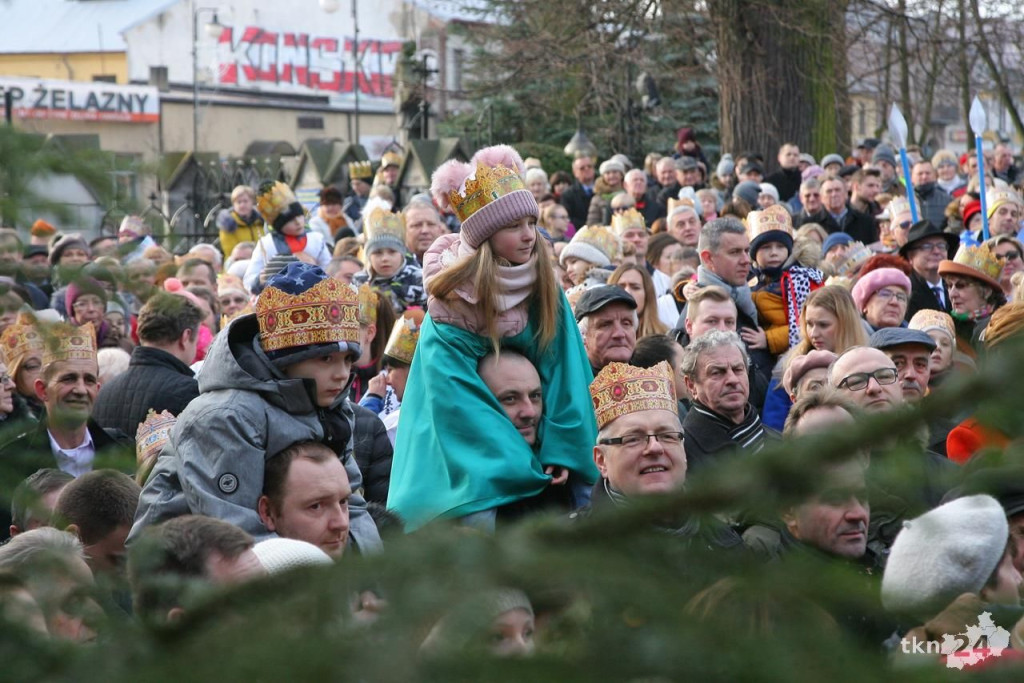 Relacja wideo: Orszak Trzech Króli 2018 w Końskich [wideo, zdjęcia]