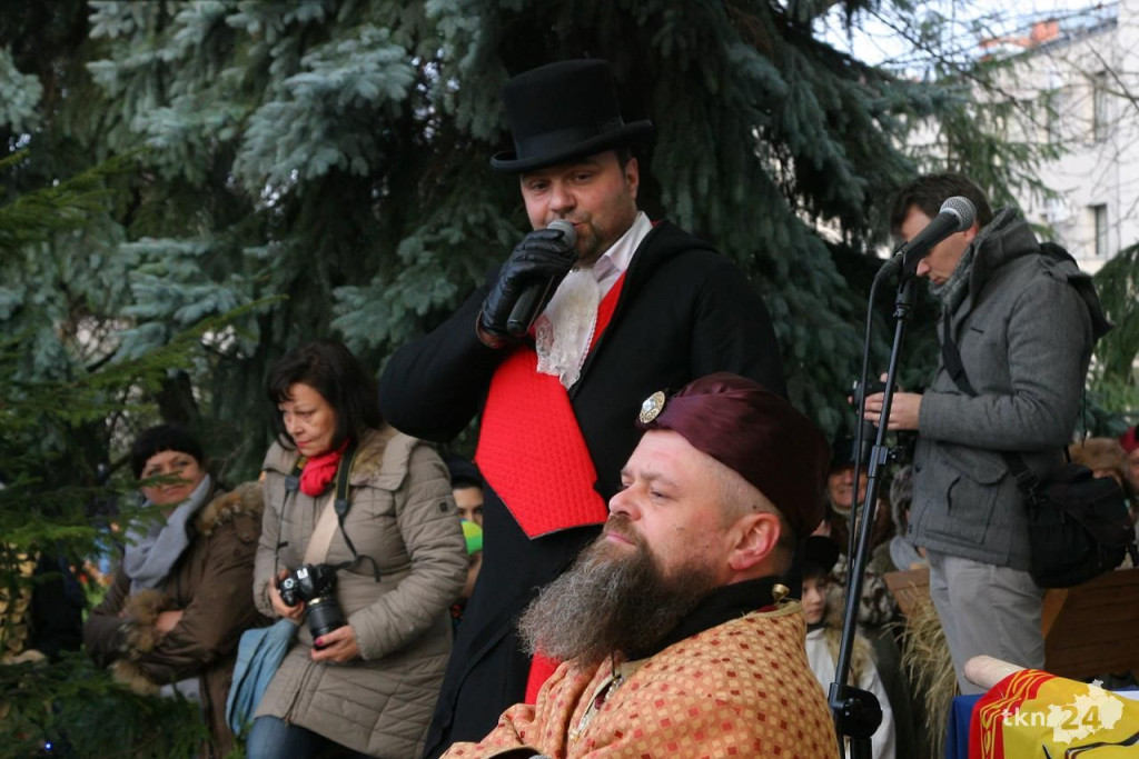 Relacja wideo: Orszak Trzech Króli 2018 w Końskich [wideo, zdjęcia]