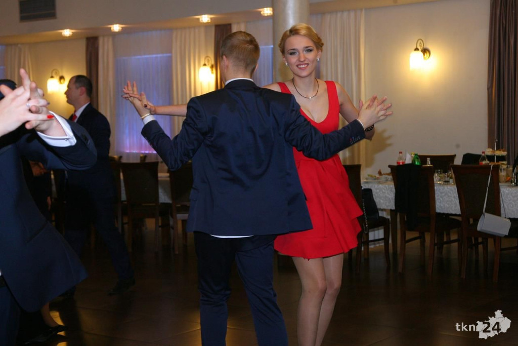 Relacja wideo: Studniówka 2018 ZSP 2 Końskie [wideo, zdjęcia]