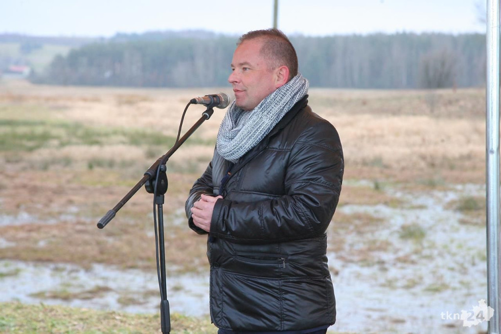 Pierwsze łopaty wkopano. Rusza budowa zbiornika wodnego w Radoszycach [wideo, zdjęcia]
