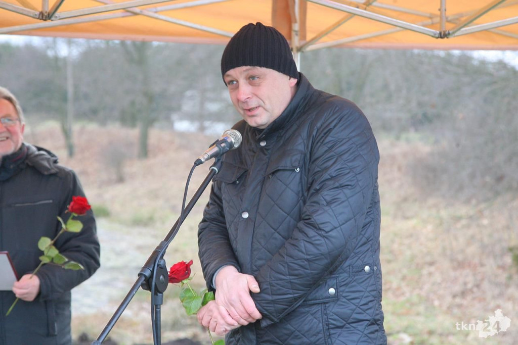 Pierwsze łopaty wkopano. Rusza budowa zbiornika wodnego w Radoszycach [wideo, zdjęcia]