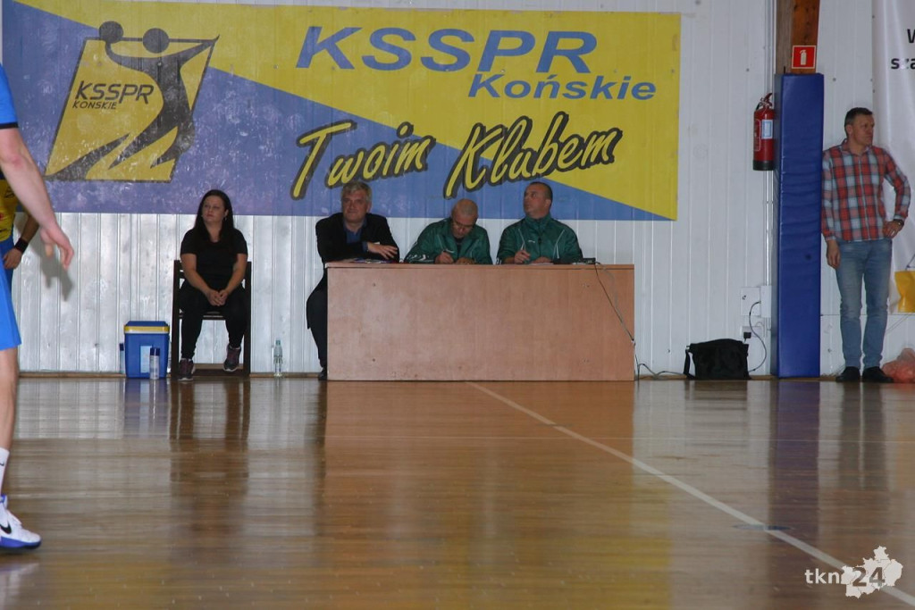 WIDEO: KSSPR ogrywa we własnej hali MKS Wieluń