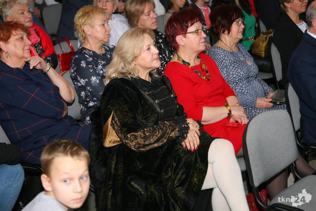Magiczny wieczór z Trzema Królami w koneckim Domu Kultury [wideo, zdjęcia]