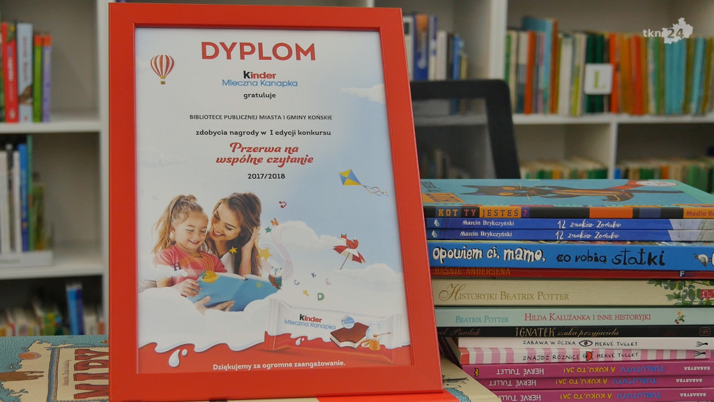 Mieszkańcy załatwili bibliotece nowe książki! [wideo, zdjęcia]