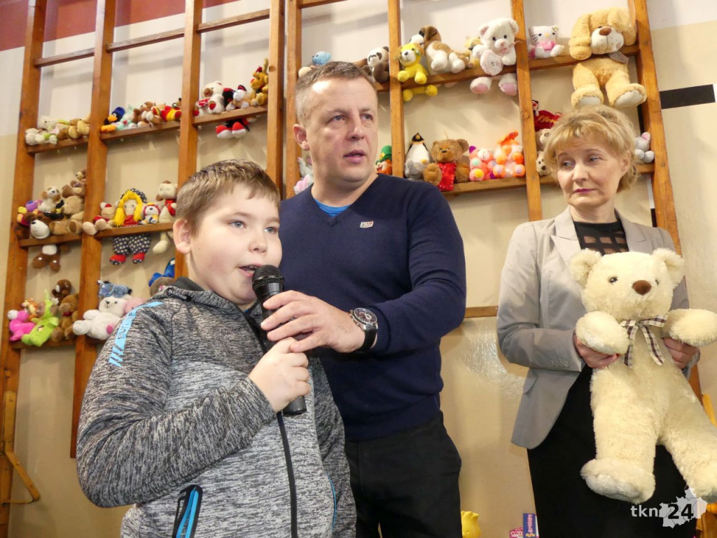 Moc prezentów i świetna zabawa dla potrzebujących dzieci [wideo, zdjęcia]