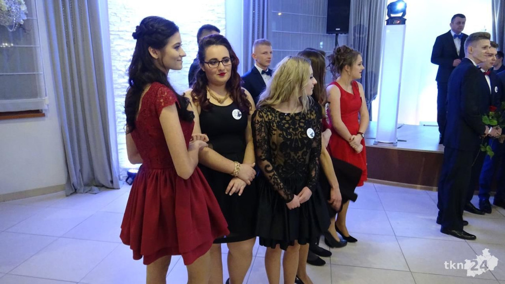 Relacja wideo: Studniówka 2018 stąporkowskiej Górki