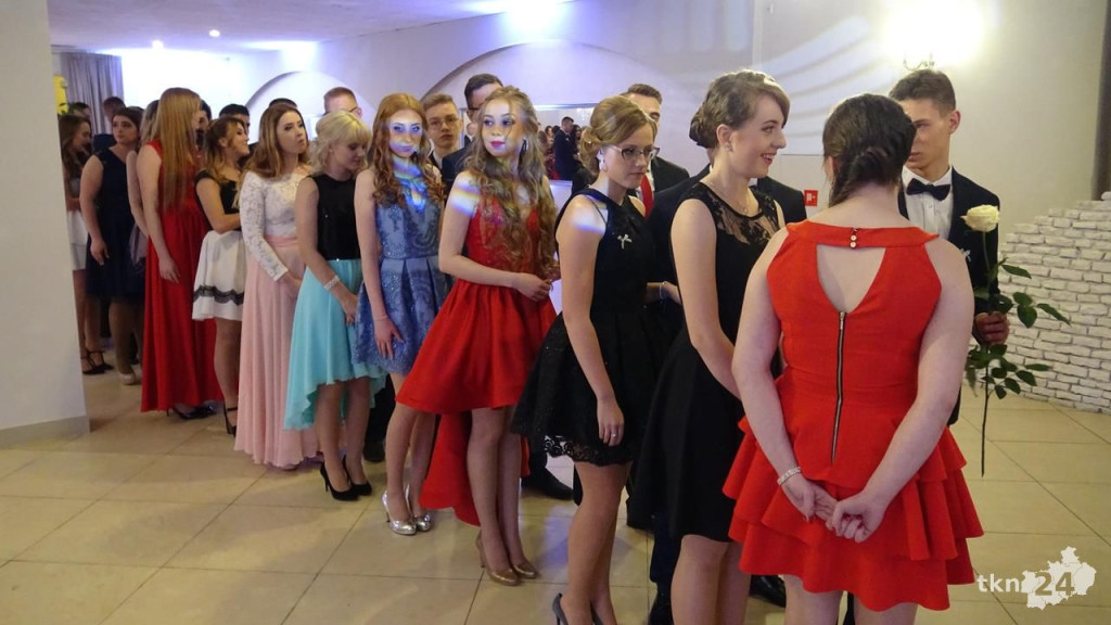 Relacja wideo: Studniówka 2018 stąporkowskiej Górki