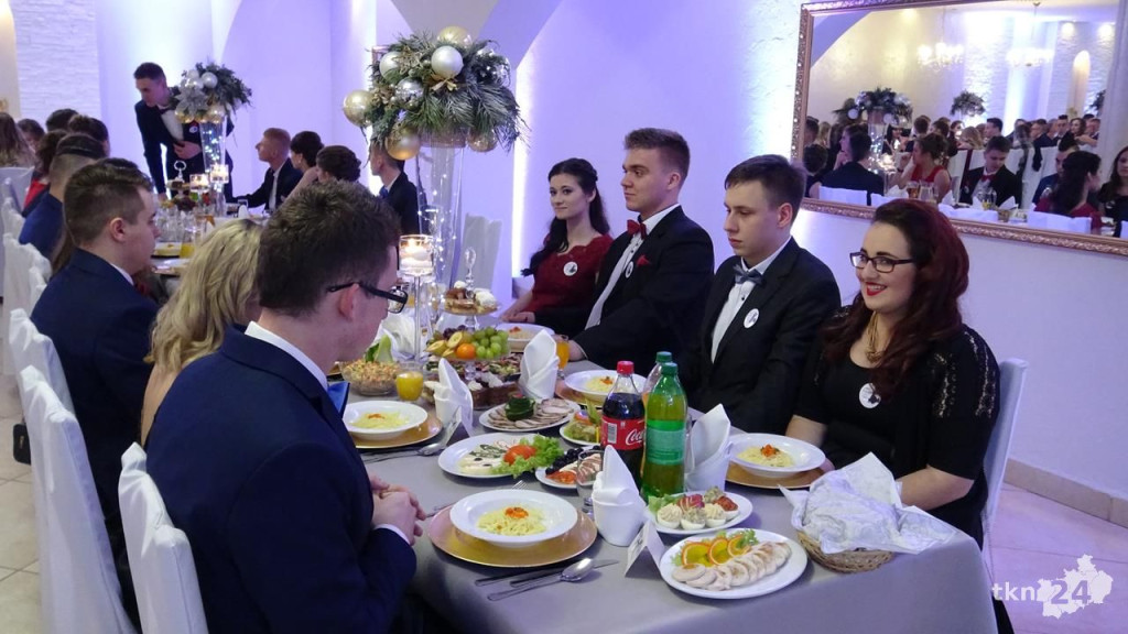 Relacja wideo: Studniówka 2018 stąporkowskiej Górki