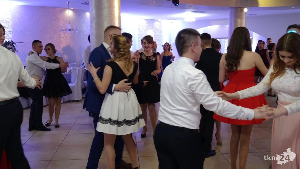 Relacja wideo: Studniówka 2018 stąporkowskiej Górki