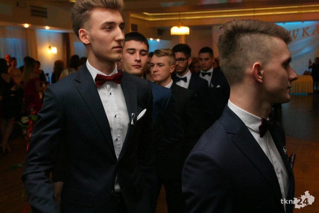Relacja wideo: Studniówka ZSP 1 Końskie na 190 osób! [wideo, zdjęcia]
