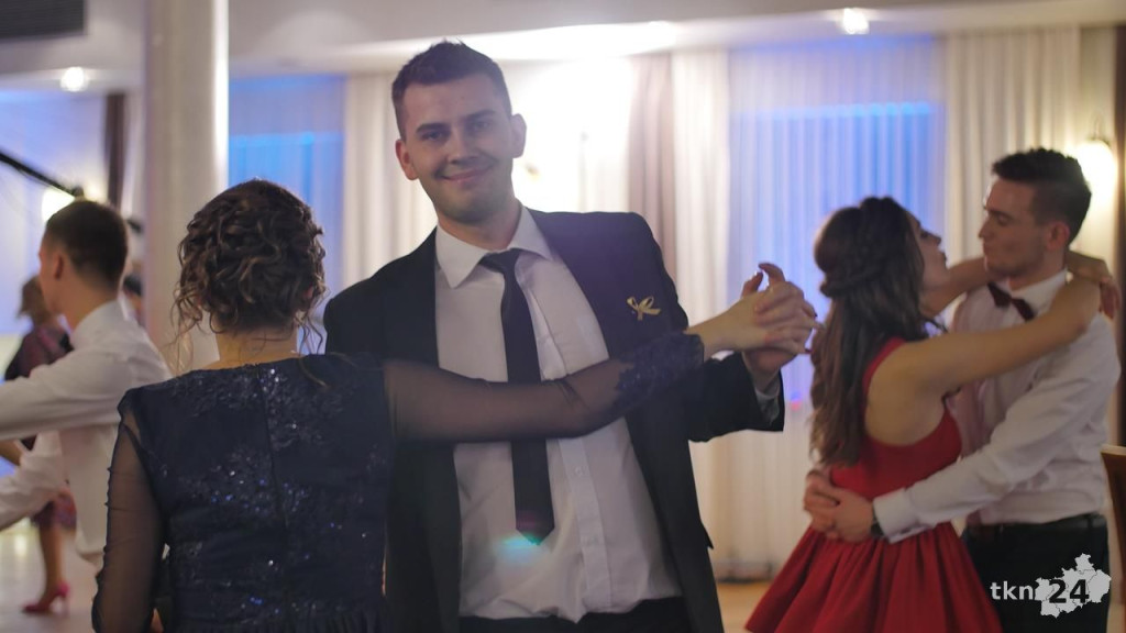 Relacja wideo: Studniówka I LO w Końskich z Czadomanem