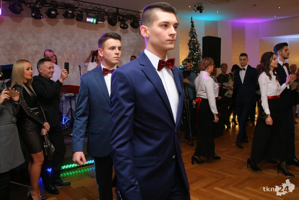 Relacja wideo: Studniówka I LO w Końskich z Czadomanem
