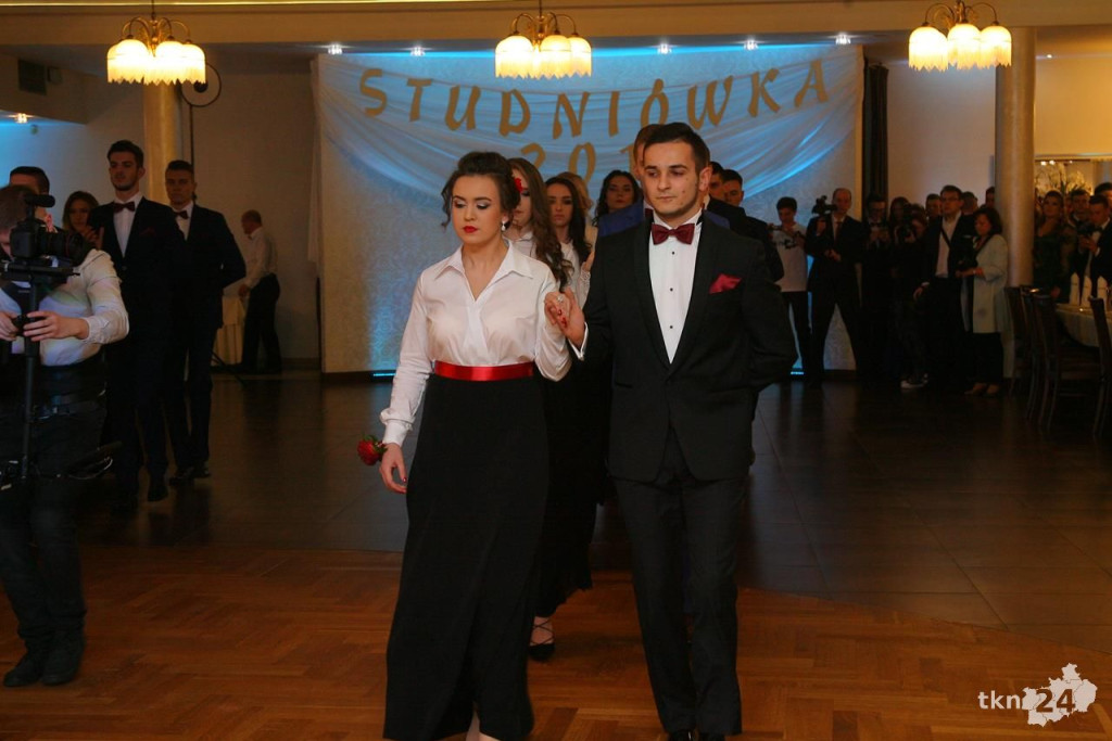 Relacja wideo: Studniówka I LO w Końskich z Czadomanem