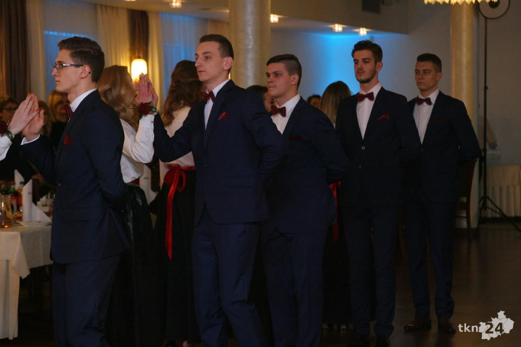 Relacja wideo: Studniówka I LO w Końskich z Czadomanem