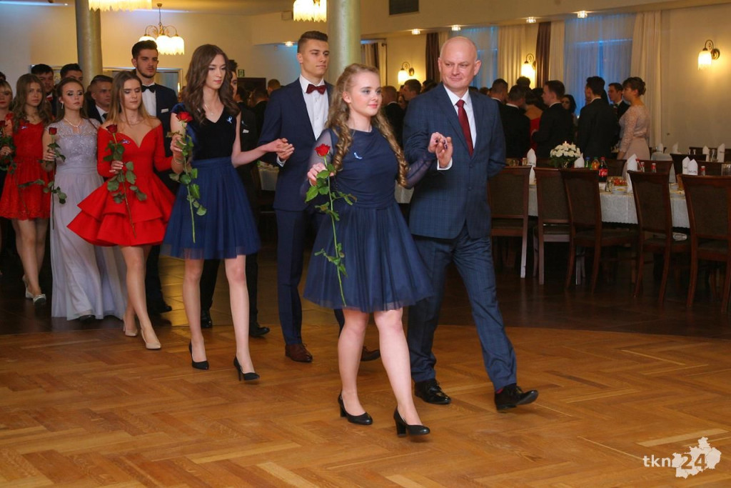 Relacja wideo: Studniówka I LO w Końskich z Czadomanem