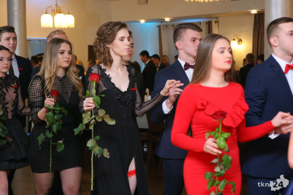 Relacja wideo: Studniówka I LO w Końskich z Czadomanem