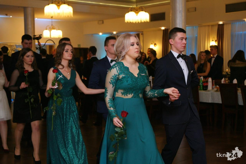 Relacja wideo: Studniówka I LO w Końskich z Czadomanem