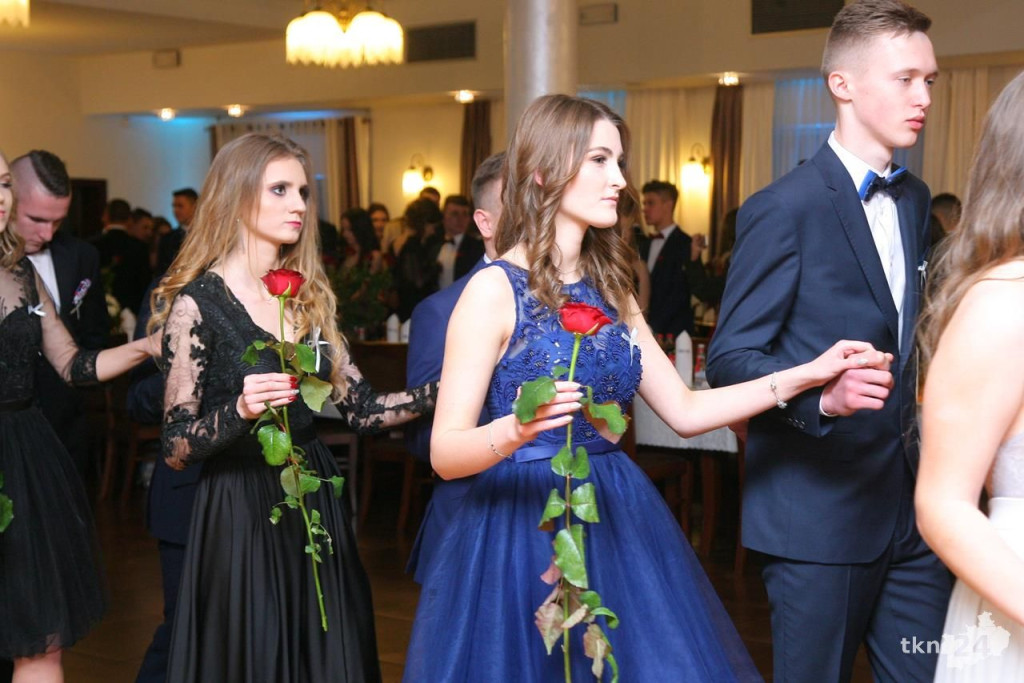 Relacja wideo: Studniówka I LO w Końskich z Czadomanem