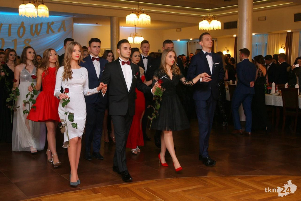 Relacja wideo: Studniówka I LO w Końskich z Czadomanem