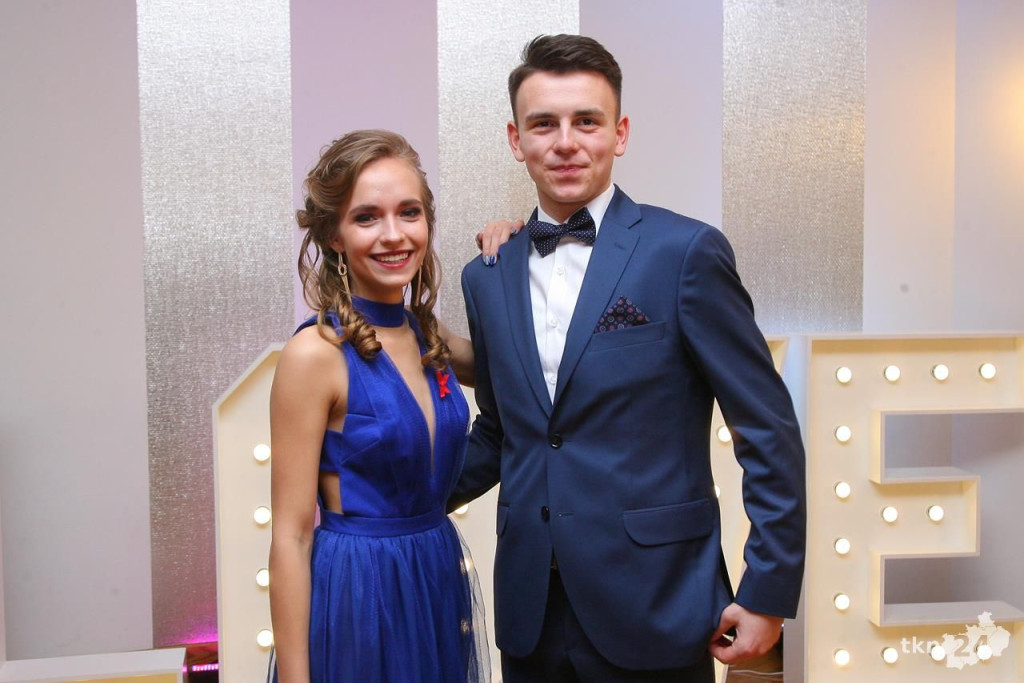 Relacja wideo: Studniówka I LO w Końskich z Czadomanem
