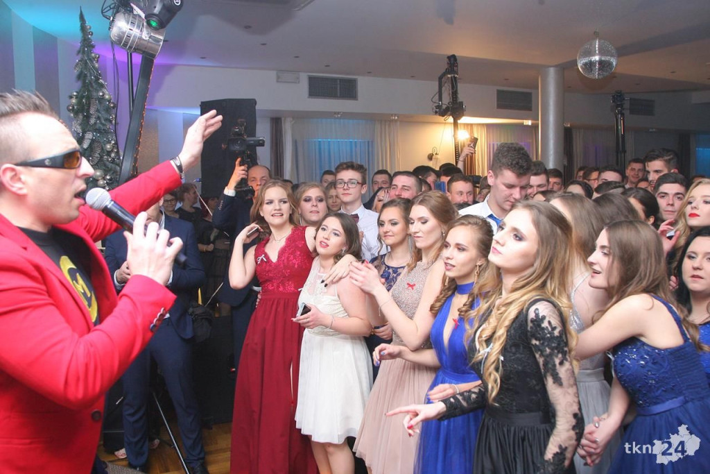Relacja wideo: Studniówka I LO w Końskich z Czadomanem