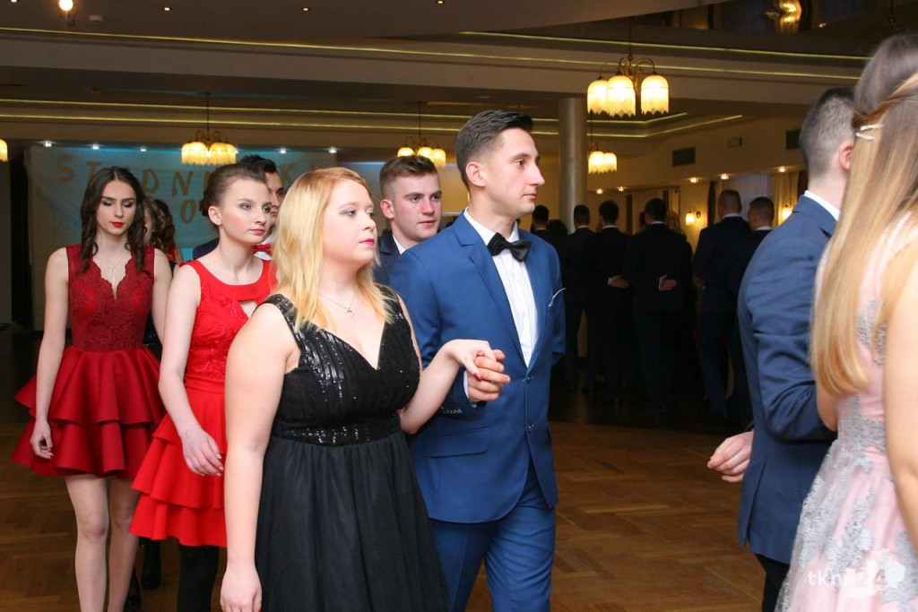 Studniówki 2018 w powiecie koneckim - podsumowanie [wideo, zdjęcia]