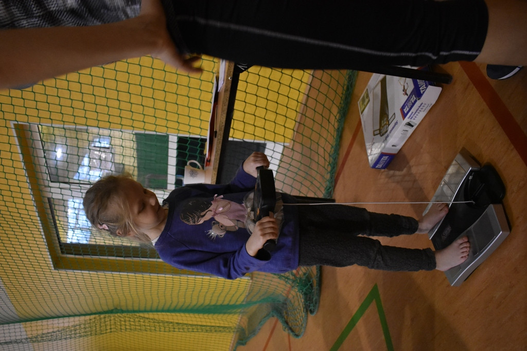 Sportowy Dzień Kobiet odbył się w Fałkowie [wideo, zdjęcia]