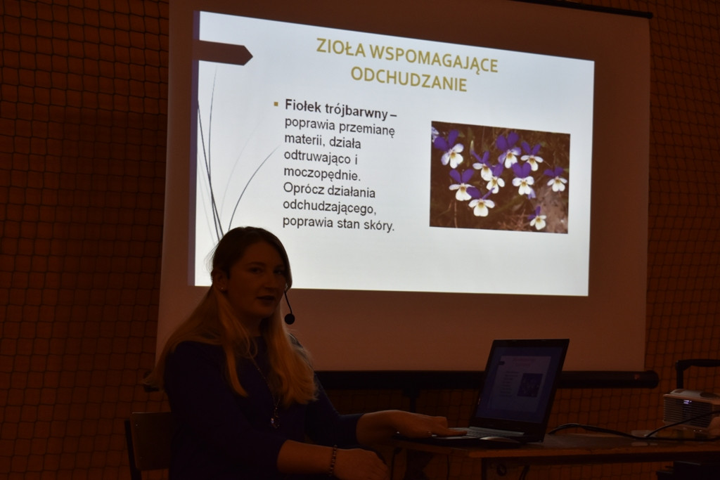 Sportowy Dzień Kobiet odbył się w Fałkowie [wideo, zdjęcia]