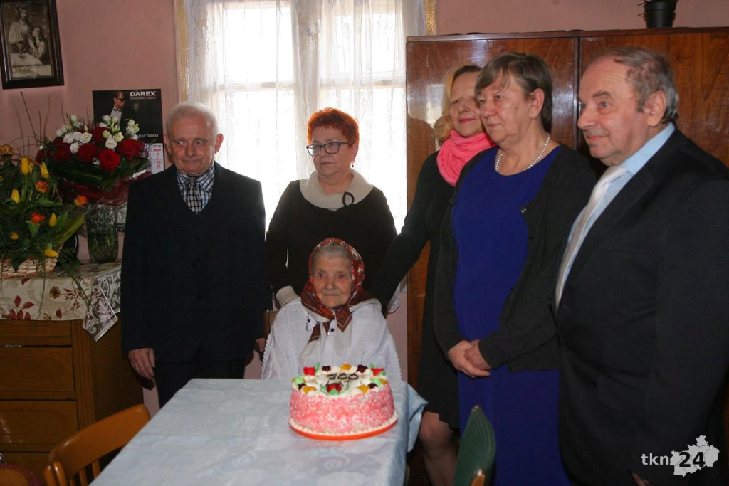 Pani Anna z Wyszyny Rudzkiej ma sto lat! [wideo, zdjęcia]