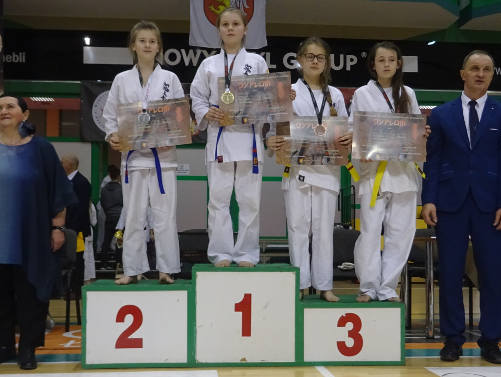 Koneccy karatecy z medalami w Krośnie [zdjęcia]