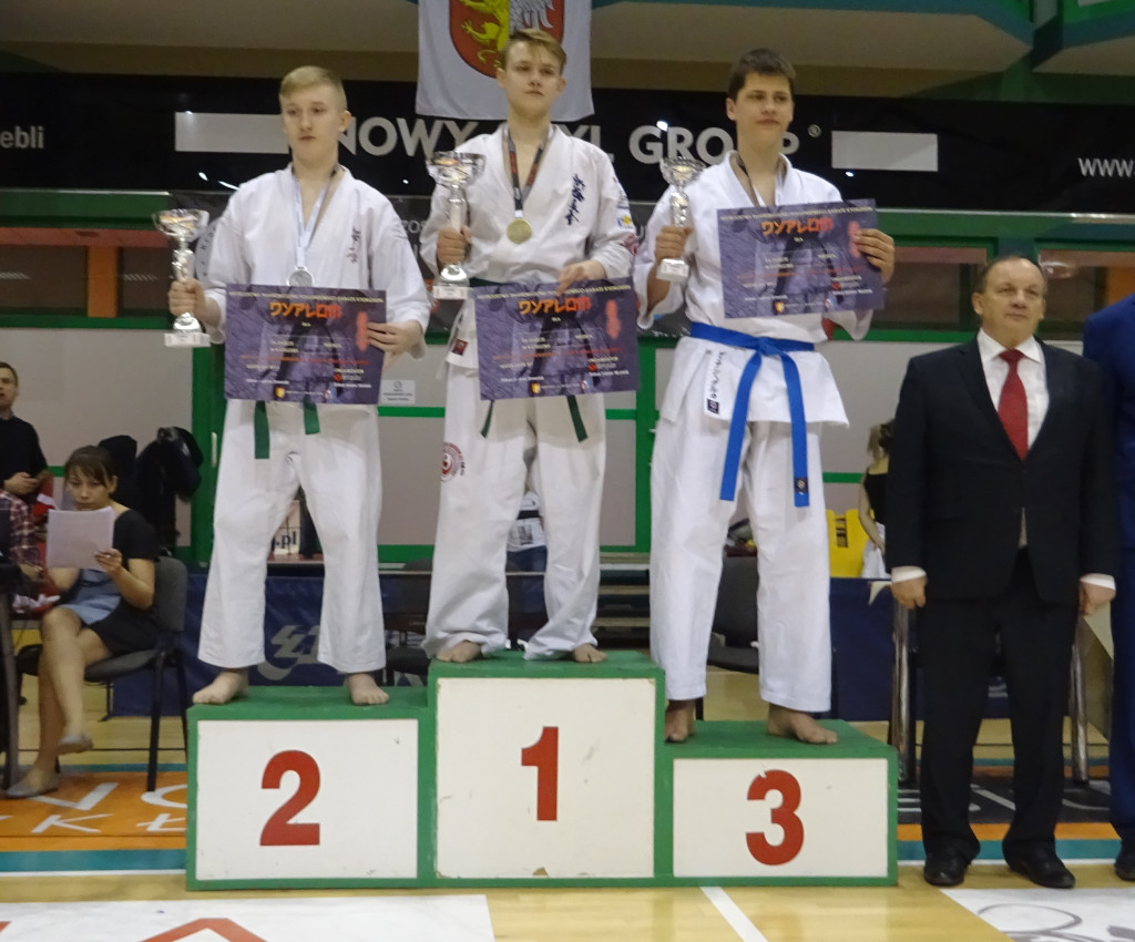 Koneccy karatecy z medalami w Krośnie [zdjęcia]