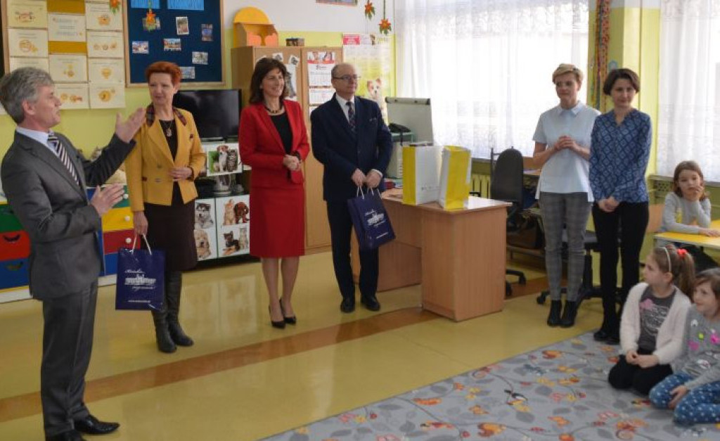 Szkoły z powiatu koneckiego ruszają z projektem szachowym [zdjęcia]