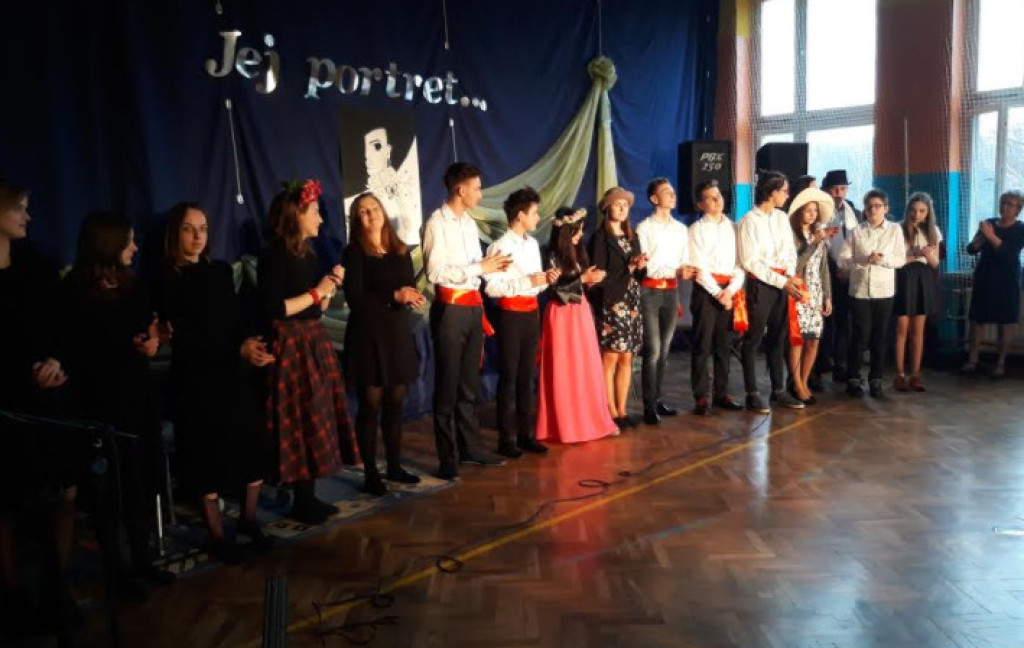 Jej portret... w Szkole Podstawowej nr 2 [zdjęcia, wideo]