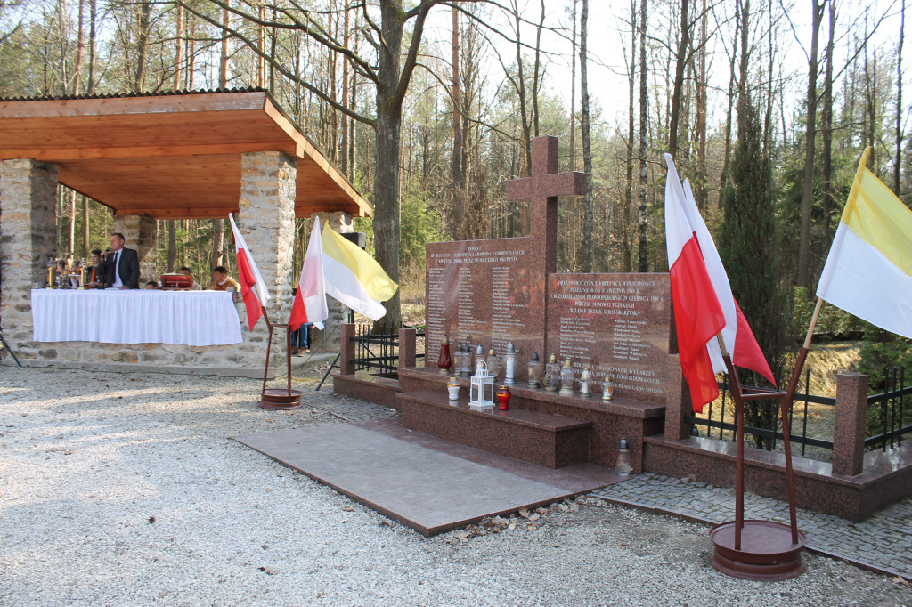 Uczcili pamięć zamordowanych mieszkańców z Adamowa i Królewca [zdjęcia]