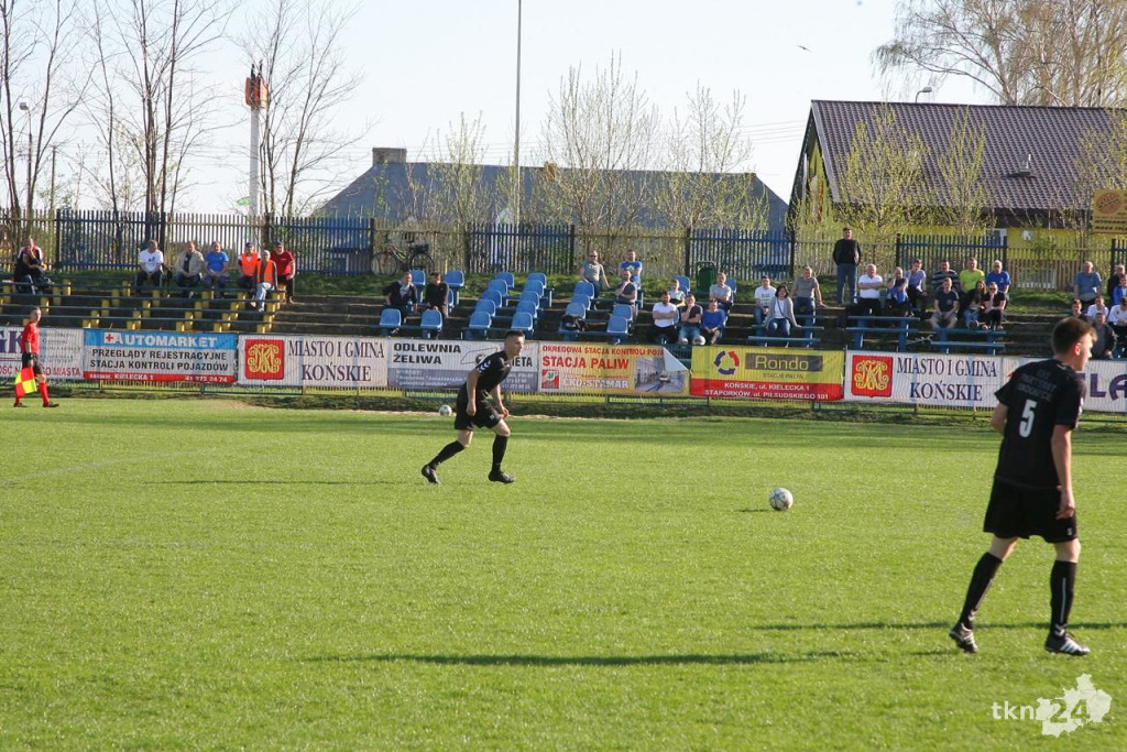 Relacja wideo: Derby powiatu koneckiego Neptun - Partyzant