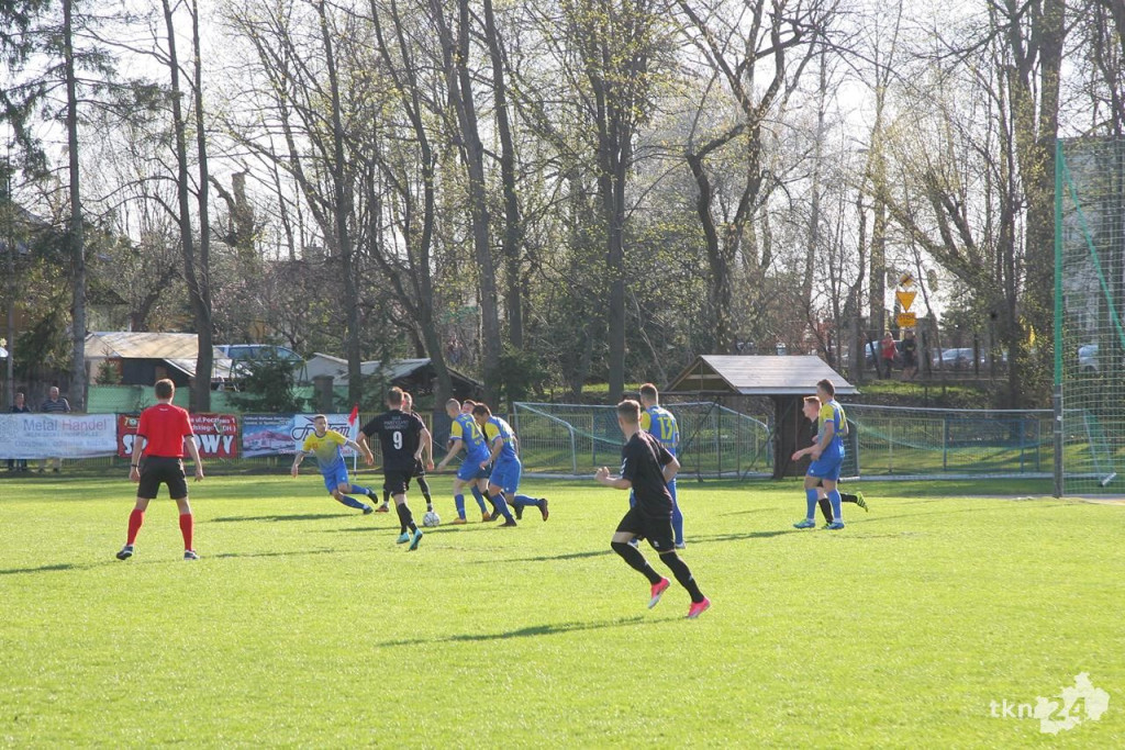 Relacja wideo: Derby powiatu koneckiego Neptun - Partyzant