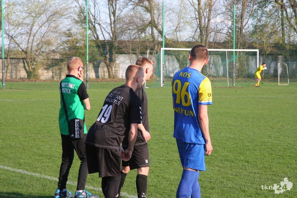 Relacja wideo: Derby powiatu koneckiego Neptun - Partyzant