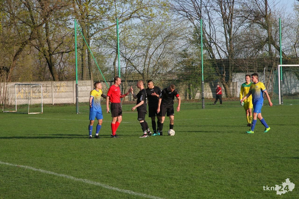 Relacja wideo: Derby powiatu koneckiego Neptun - Partyzant
