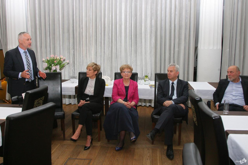 Posłowie Platformy Obywatelskiej dyskutowali z mieszkańcami Końskich [wideo, zdjęcia]