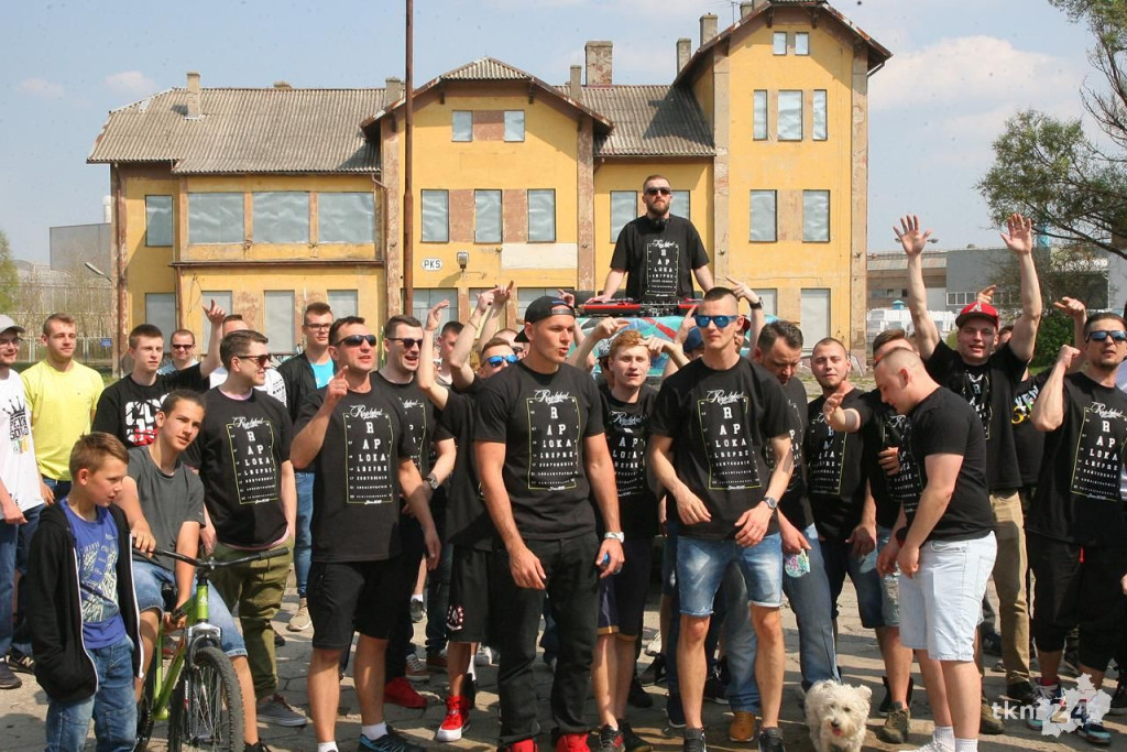 Rap Lokal w Końskich. Zobaczcie galerię zdjęć z kręcenia teledysku